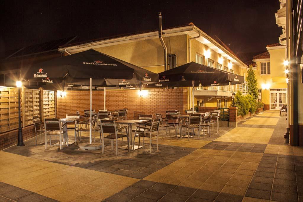 Pensjonat I Klub Jezdziecki Michelin ววอตซวาเวก ภายนอก รูปภาพ