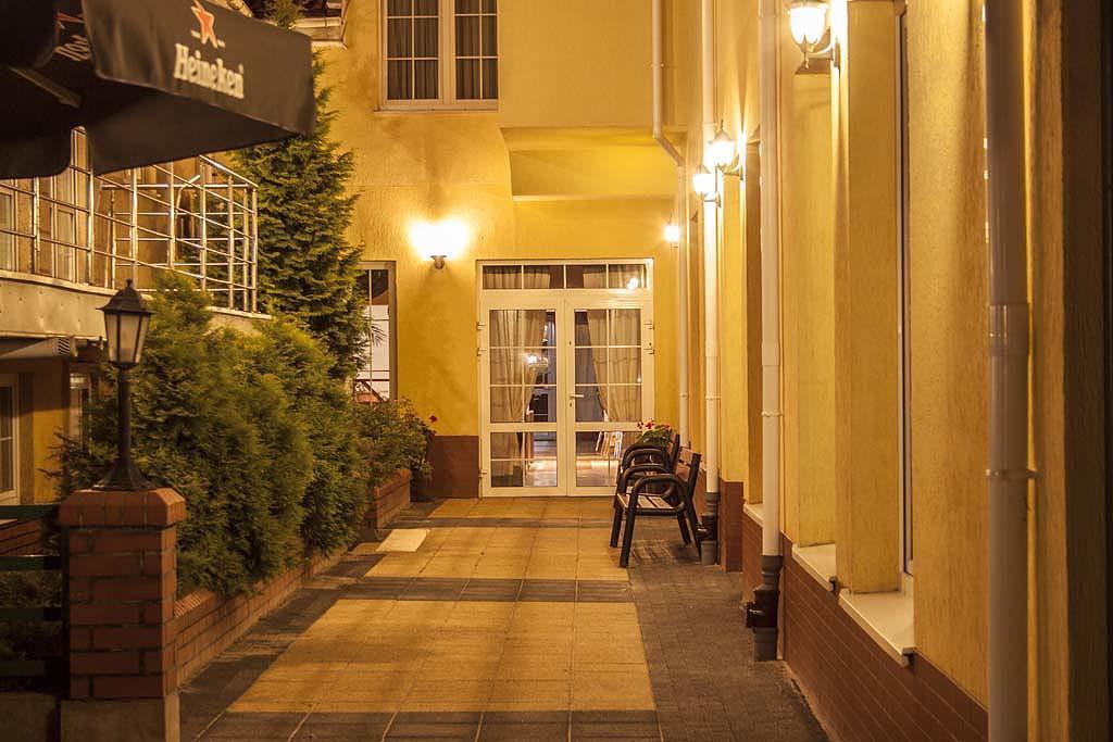 Pensjonat I Klub Jezdziecki Michelin ววอตซวาเวก ภายนอก รูปภาพ